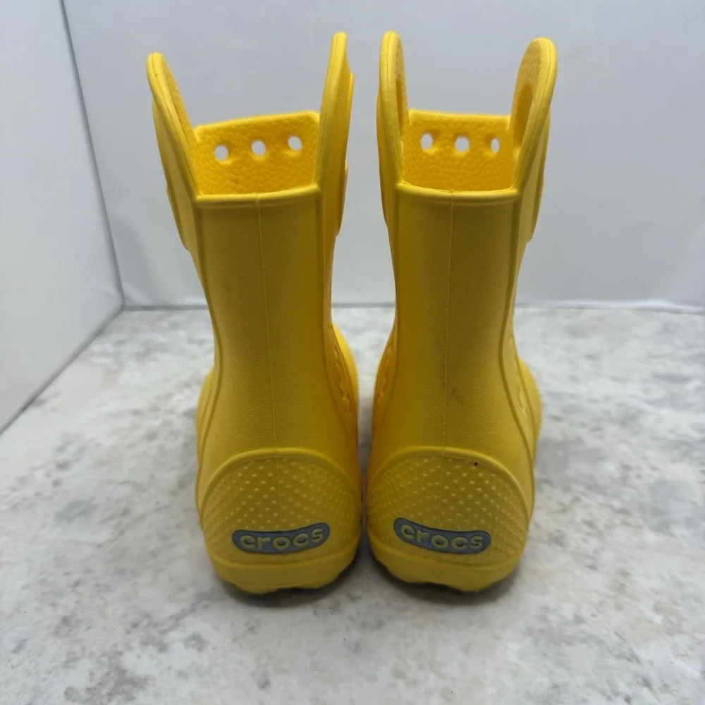 Crocs Handle It Rain Boots Kids C8 Yellow Waterproof Pull On Rubber Boots